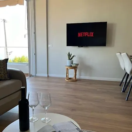 Apartment Queen Bed With The View! *